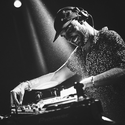 artworks-000673960780-y1ufrh-t500x500